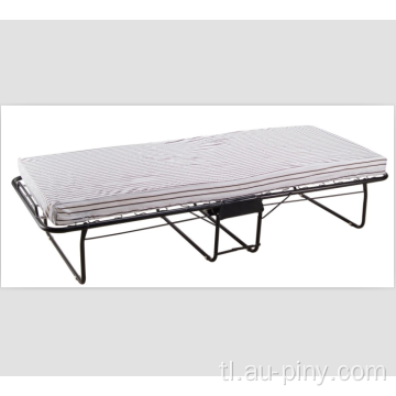 Folding bed na may mattress